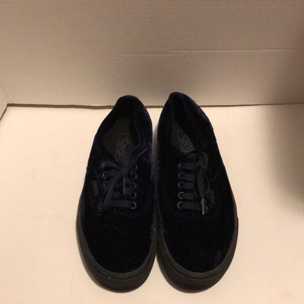 Vans, blue velvet
